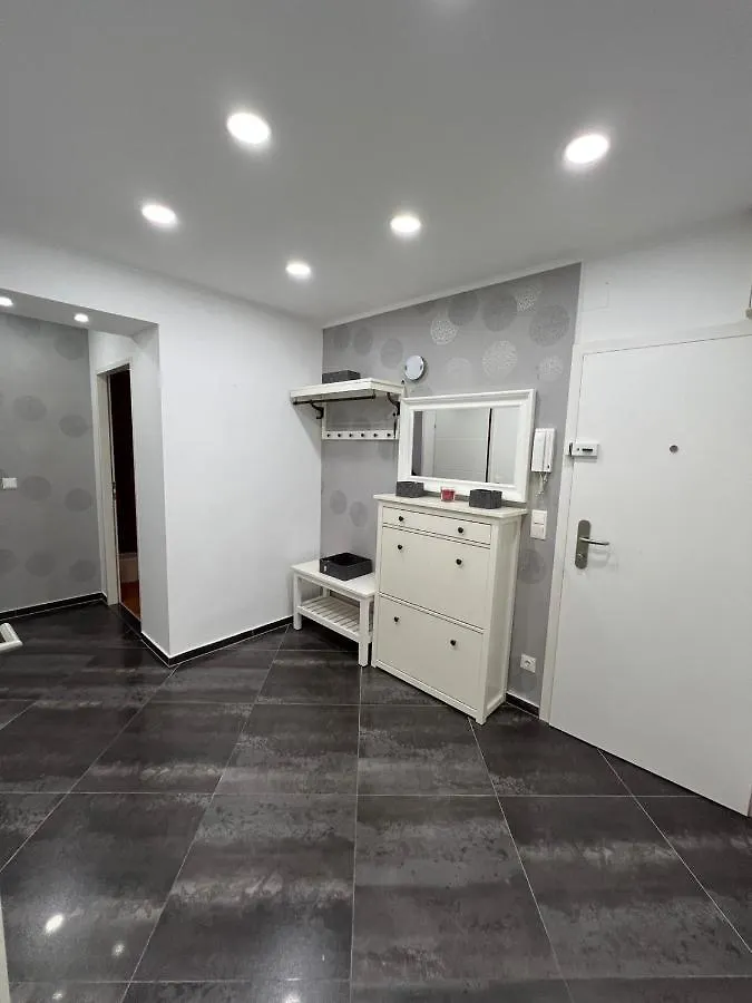 Monterey Apartment Vienna